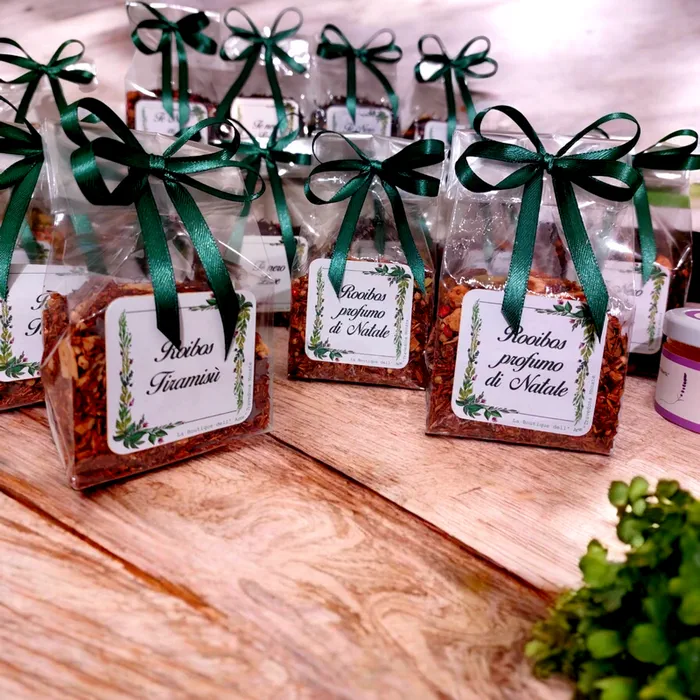 Selezione di tè, infusi e tisane di alta qualità, ideali per Natale e ogni stagione